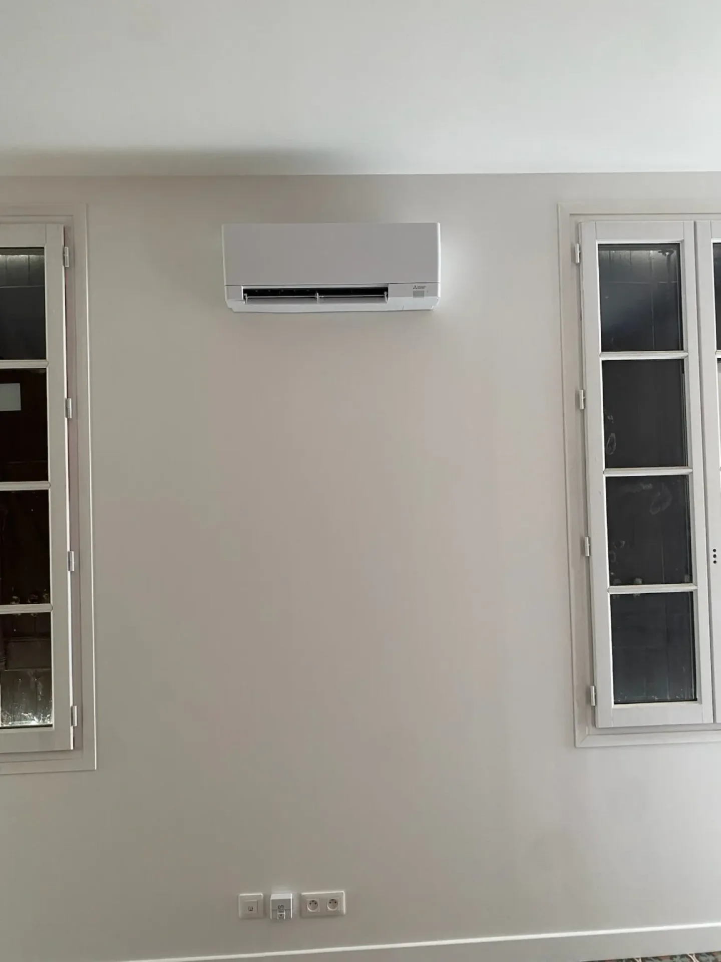 Artisan qualifié climatisation réversible pour rénovation complète et installation esthétique d’un système Mitsubishi à Fronton Toulouse