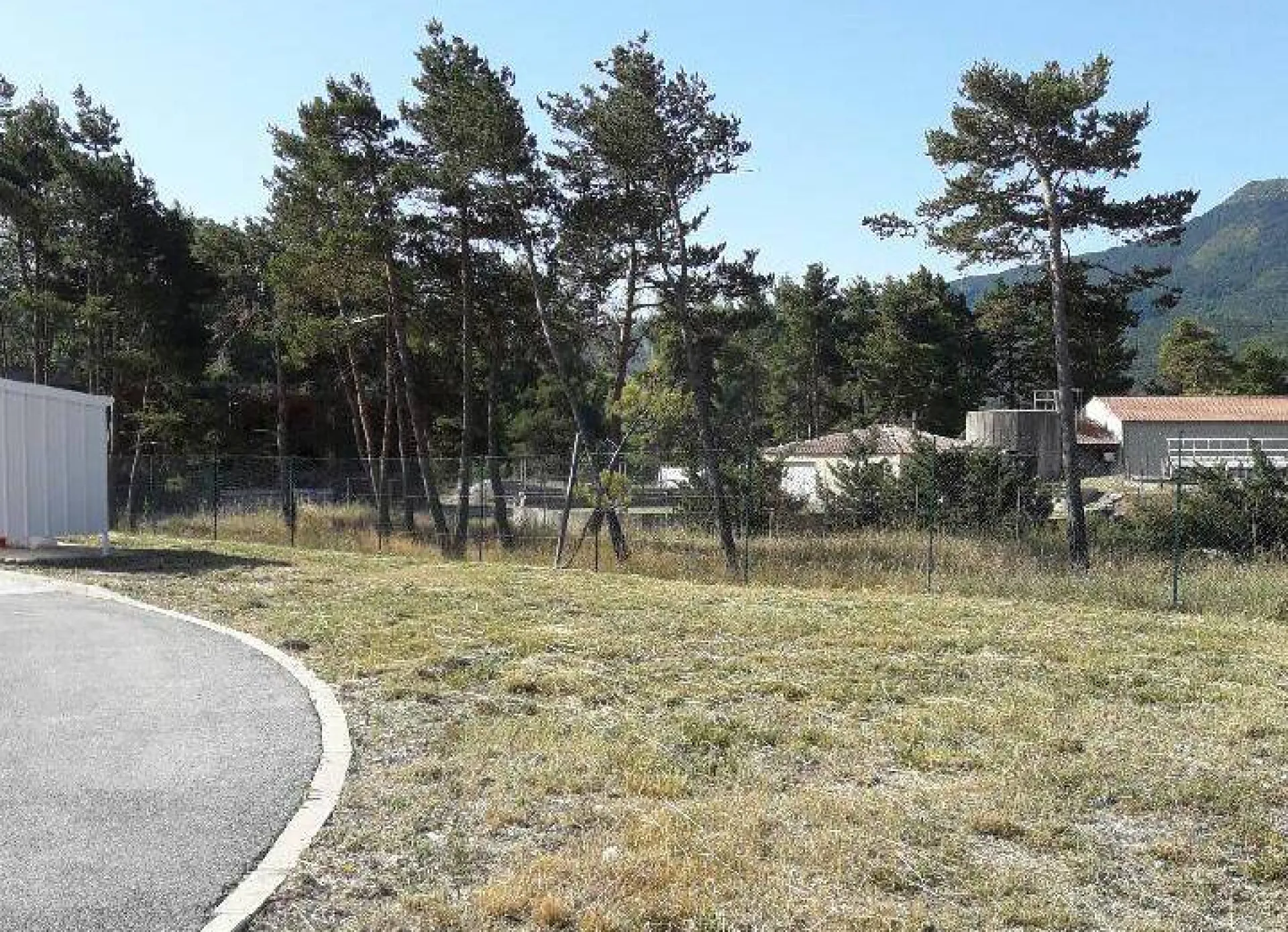 Débroussaillement de route départementales dans le Vaucluse