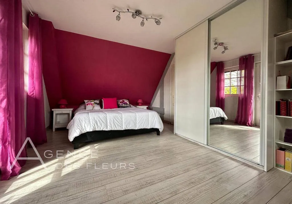 A saisir charmante maison normande de 6 pièces avec dépendance sur la commune de TOURVILLE LA CAMPAGNE