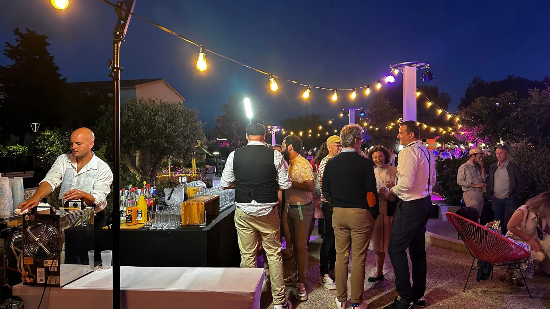 location guirlande guinguette 50m à le Pradet dans le var