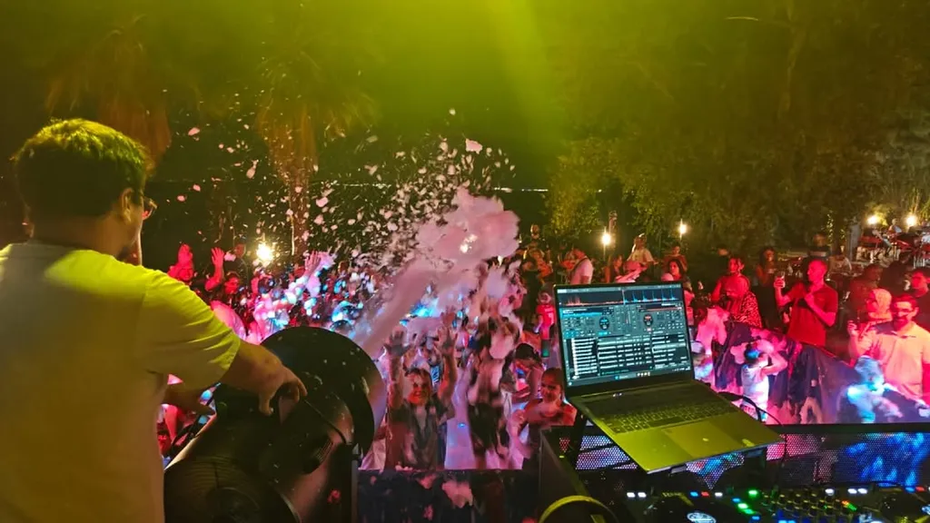 CANON À MOUSSE / NEIGE