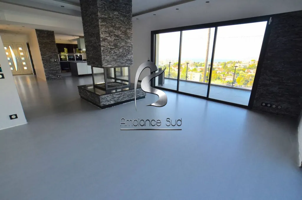 AMBIANCE SUD BETON CIRE COULE ANTIBES