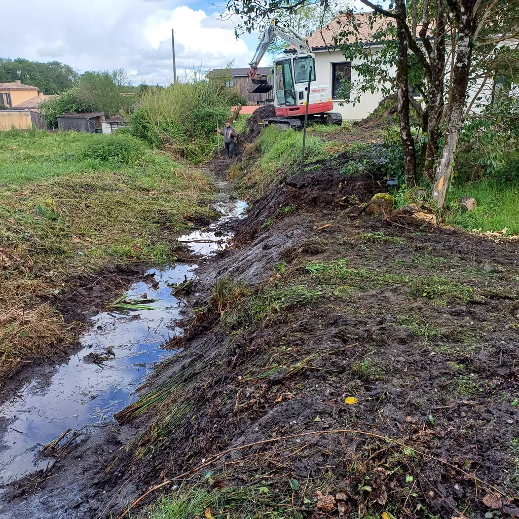 création d'un mur de soutènement en L béton préfabriqués sur la commune de martillac