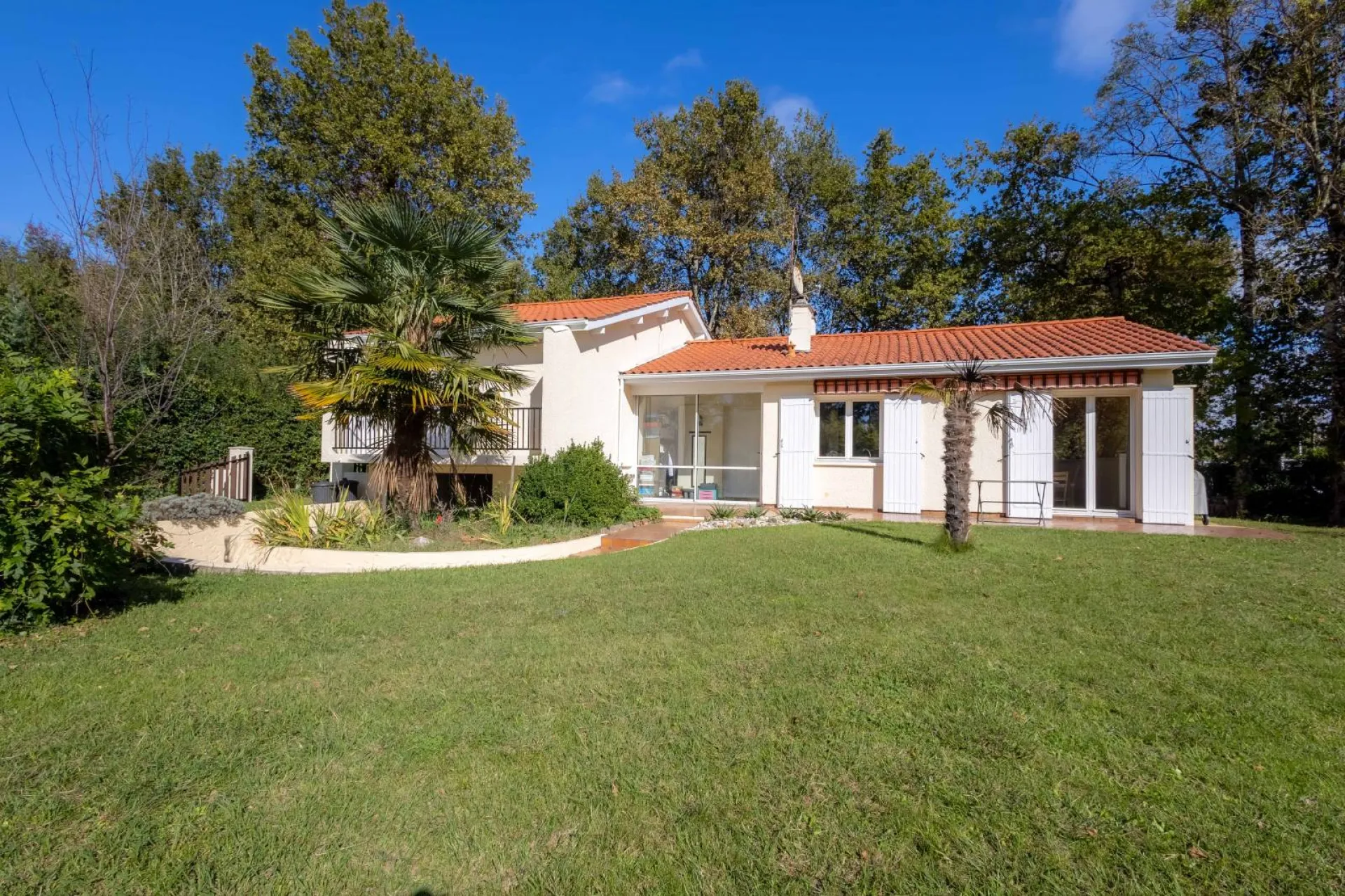 Agréable maison avec grande parcelle de 1300m2 Pessac Haut-Lévêque - Cap de Bos 