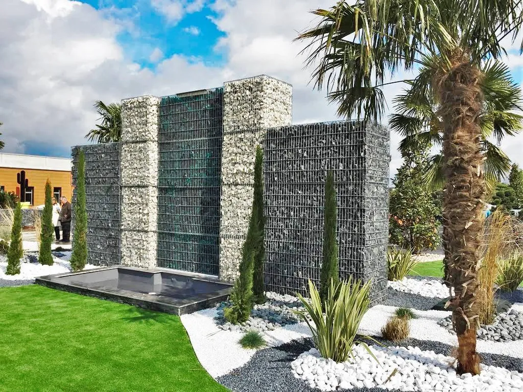 Jardin palmiers et galets nature