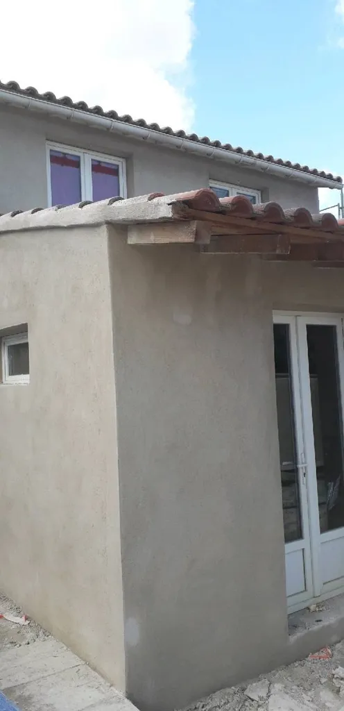 Rénovation d'une façade pour une maison à étage sur Avignon dans le Vaucluse