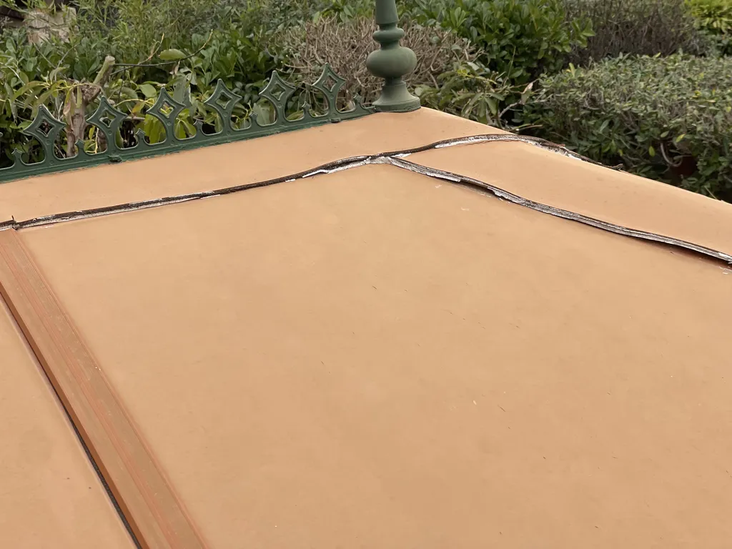 Réhabilitation de toit de véranda à Six Fours les plages : redonnez vie à votre espace lumineux grâce à Home Concept Pro Rénov’