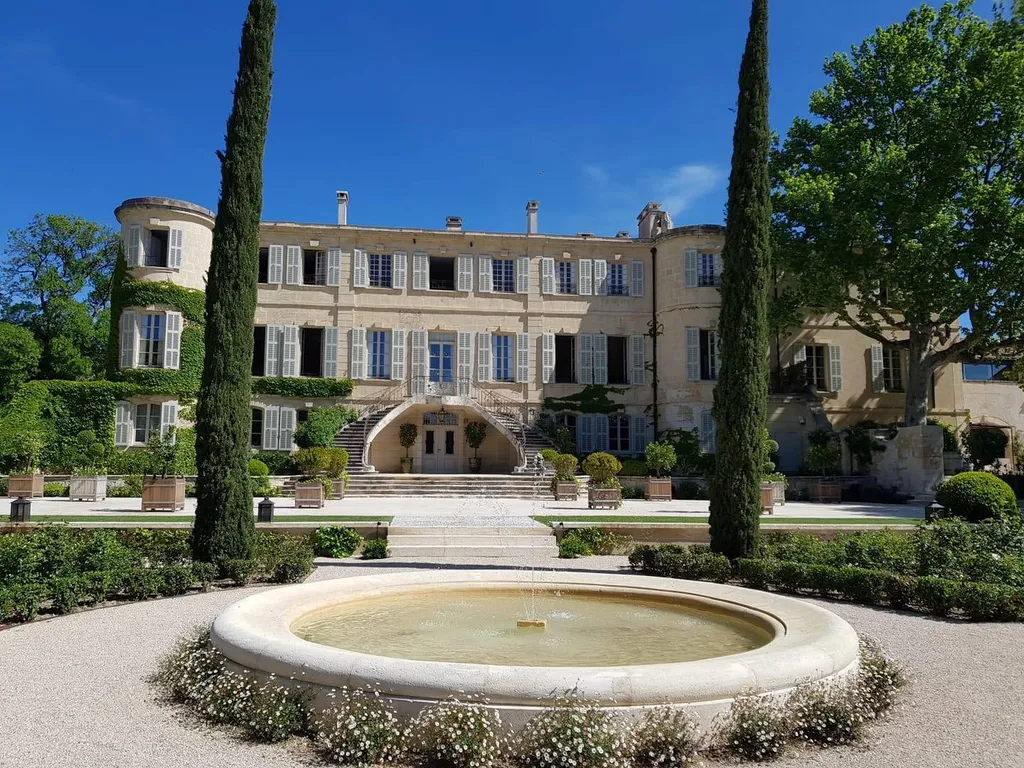 CHÂTEAU DU DOMAINE VITICOLE D'ESTOUBLON