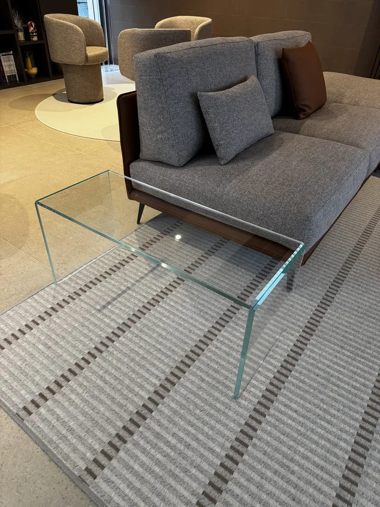 Mobilier en verre collé à l'UV à Champagne au Mont d'or