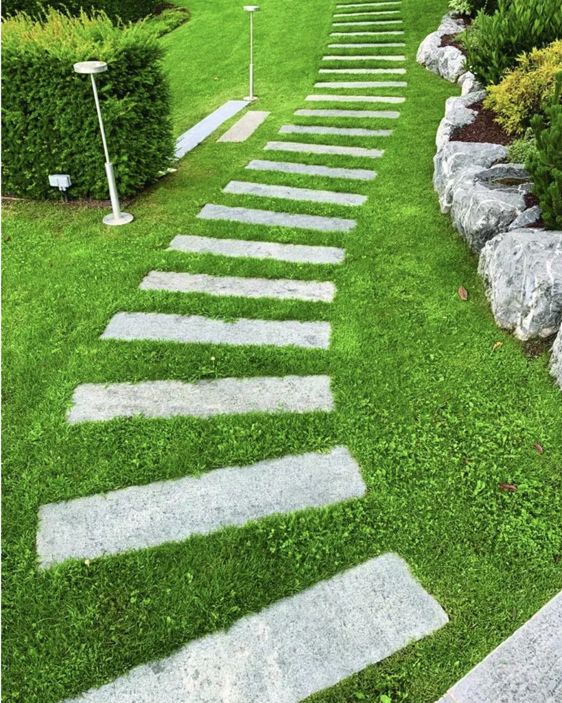 Cèdre Cendré – Marbre égyptien gris et brun pour sols et terrasses