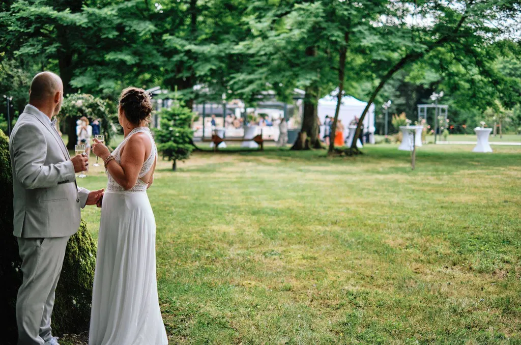 Les Mariages de Mademoiselle L un mariage champêtre chic dans une superbe verrière dans le Médoc près de Bordeaux - Sandra Lexow