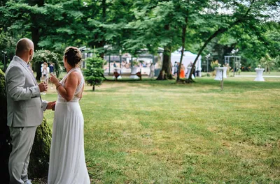 Les Mariages de Mademoiselle L un mariage champêtre chic dans une superbe verrière dans le Médoc près de Bordeaux - Sandra Lexow
