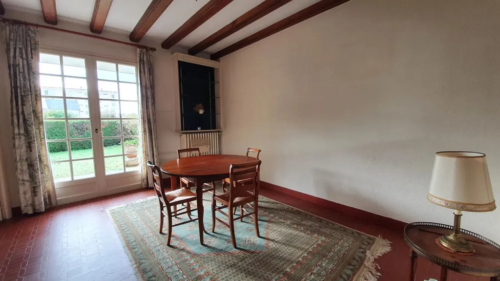 maison à vendre avec du cachet et des poutres à vendre en sarthe