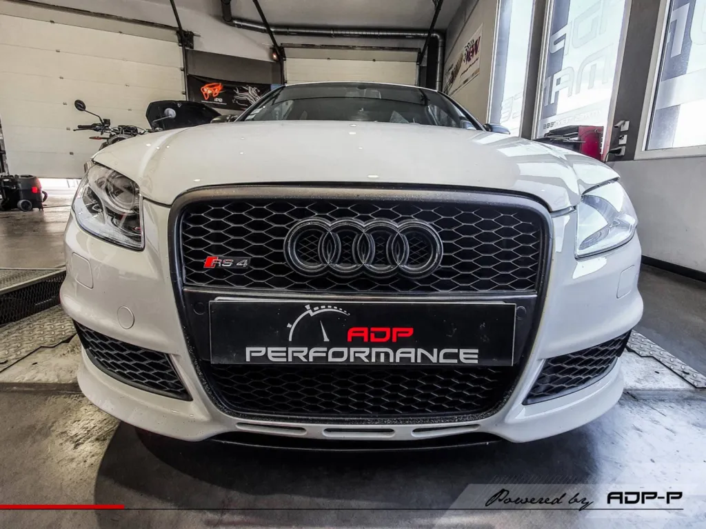Reprogrammation moteur Audi rs4 b7 4.2 fsi 420cv