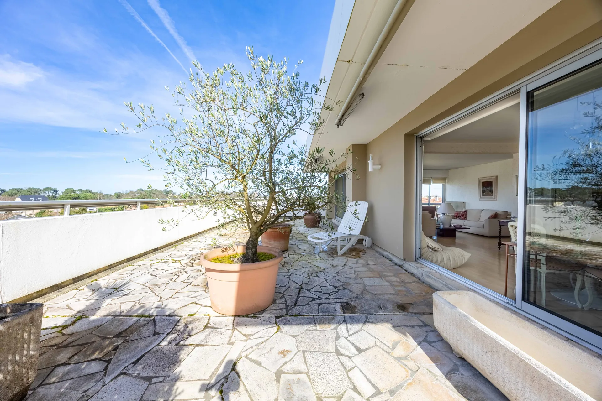 Bel appartement T5 avec grande terrasse Bordeaux Caudéran, les Pins Francs