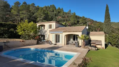 Coup de cœur à Taradeau : Une vue dominante au calme absolu