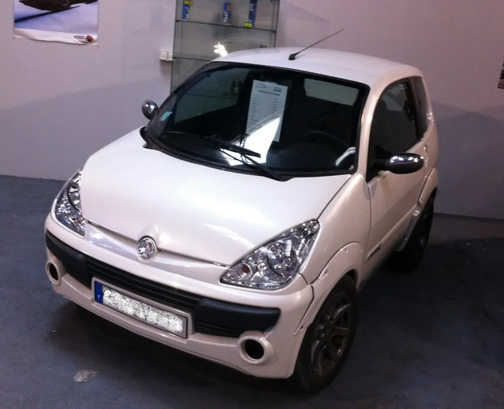  Voiture sans permis Occasion Plan de campagne Aixam City sport Année 2009