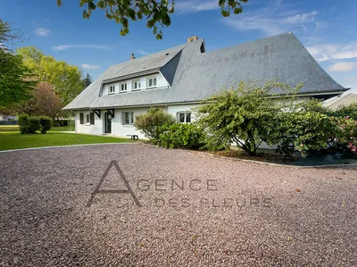A vendre maison rénovée de 180 m² habitables sur 1590 m² de terrain sur la commune de SOTTEVILLE SOUS LE VAL 76410
