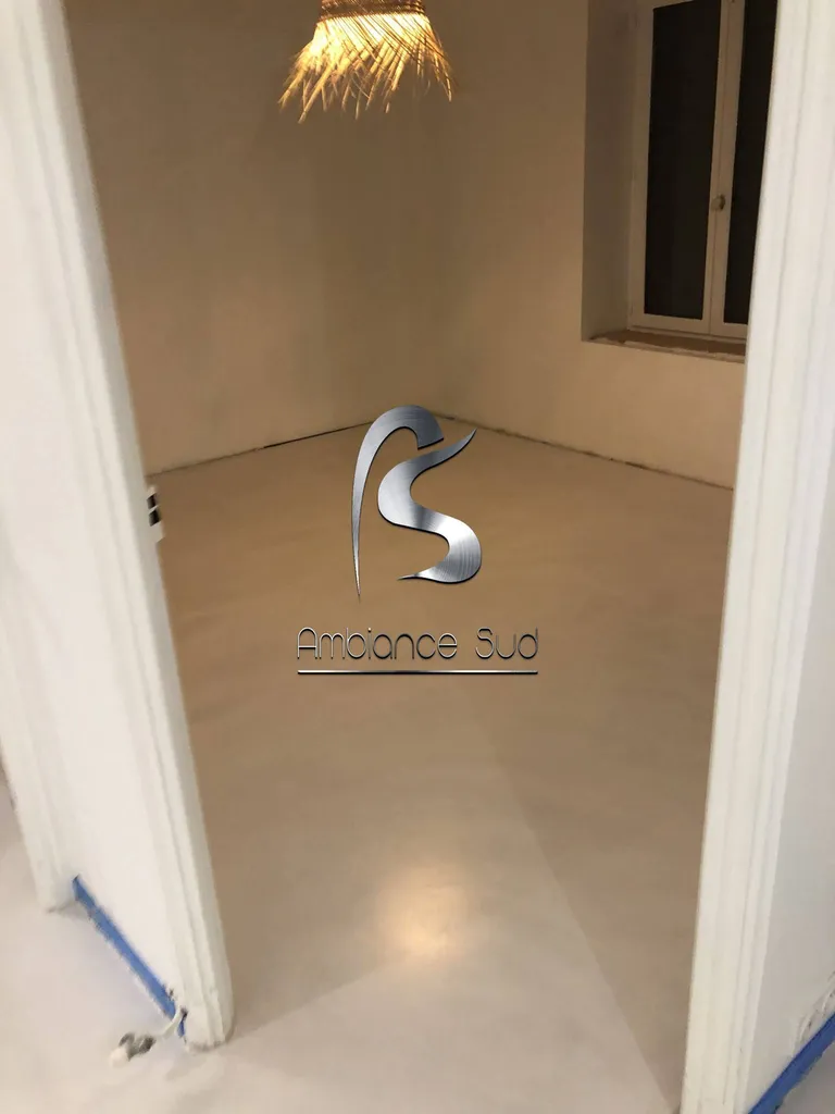 SOL EN BETON CIRE TALOCHE A HYERES 83