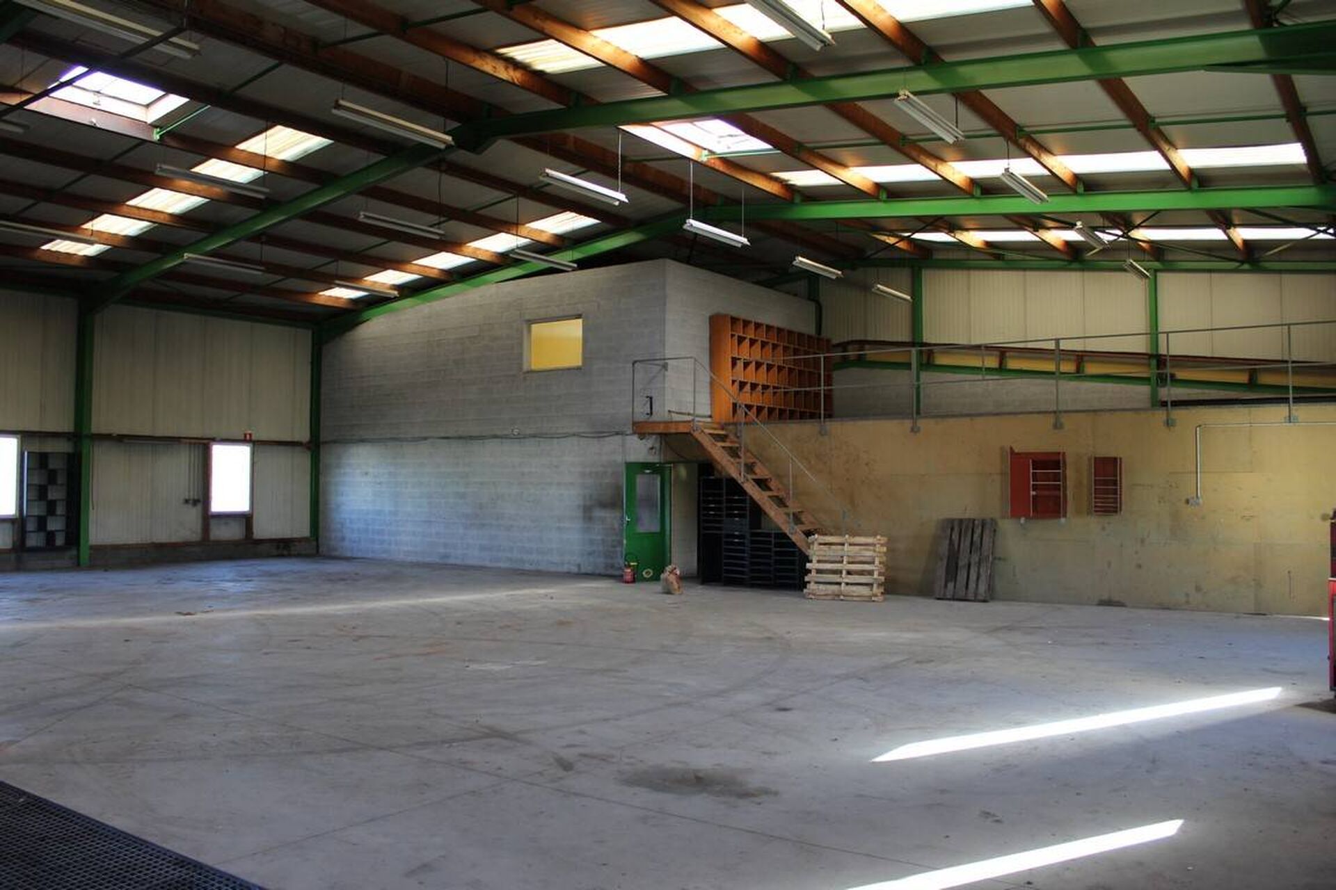 Situé sur l'axe Beuzeville / Bernay, Eure 27210