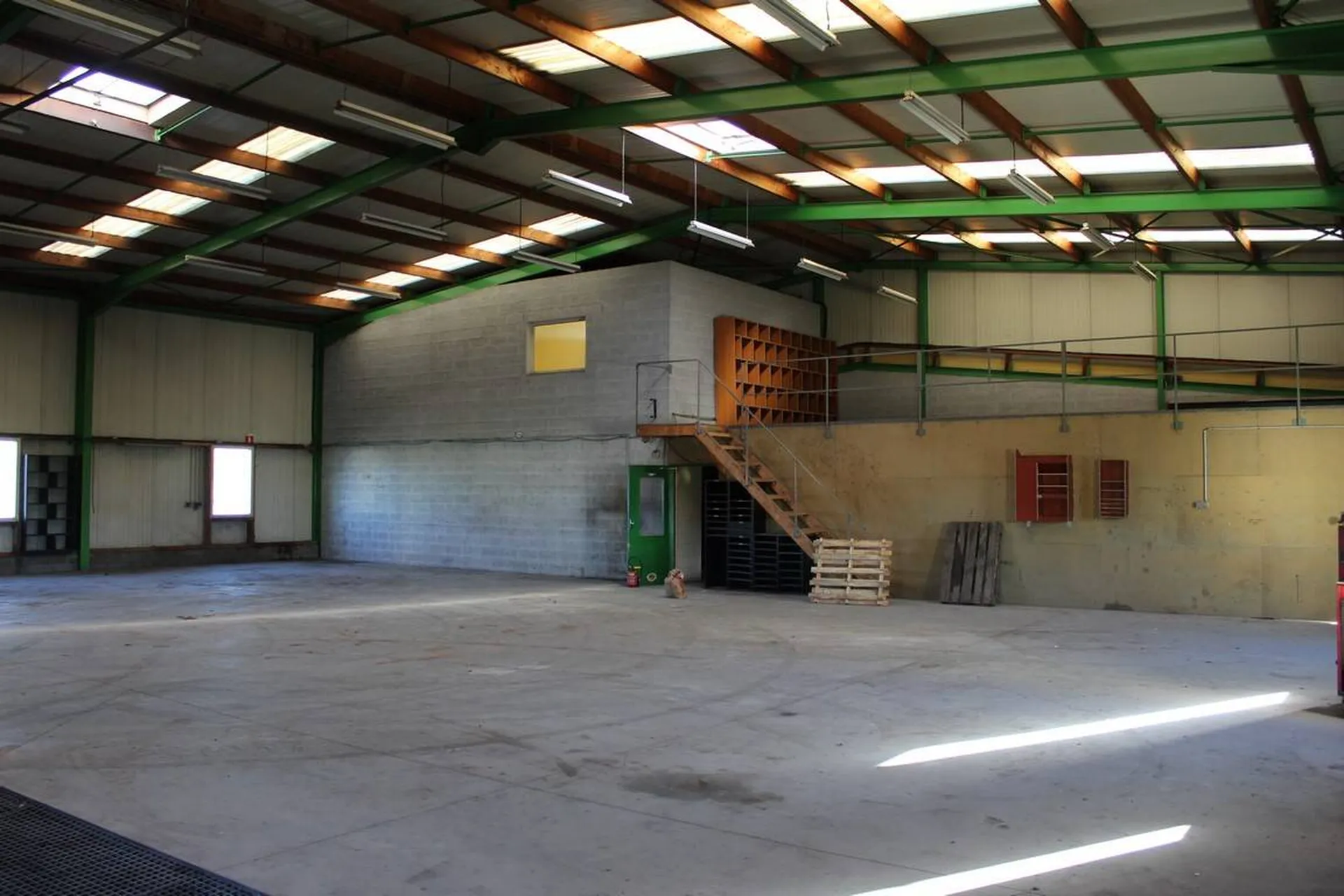 Situé sur l'axe Beuzeville / Bernay, Eure 27210