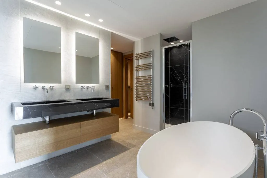 Sarrelage de salle de bain 