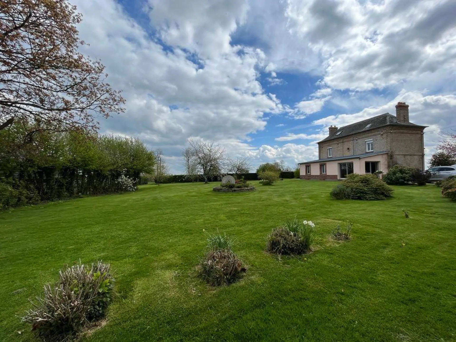A saisir propriété équestre de 6 hectares avec maison de 151 m² sur la commune MONTFORT SUR RISLE