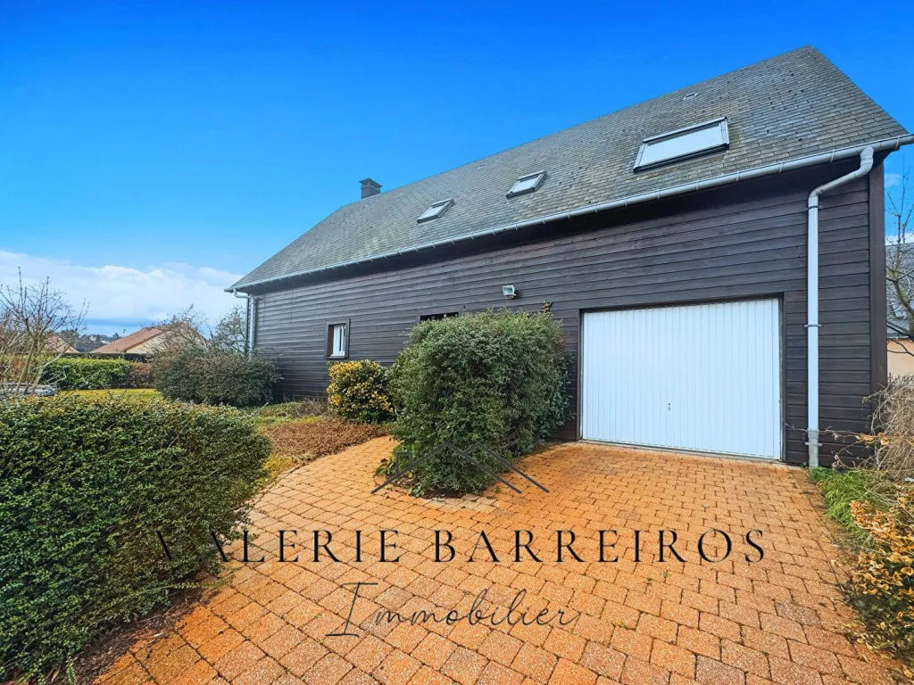 Charmante maison de 120 m² édifiée sur un terrain de 577 m² à vendre sur la commune de TOURVILLE LA RIVIERE 76410