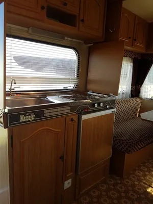 vendu caravane messager pullman 390