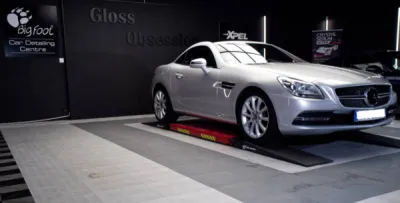 Traitement céramique, protection vitre, polissage et lustrage  sur ce SLK Cabriolet