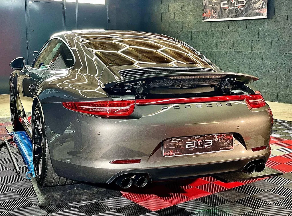 Polissage, Lustrage et traitement céramique d'une Porsche 991 GTS à Lyon
