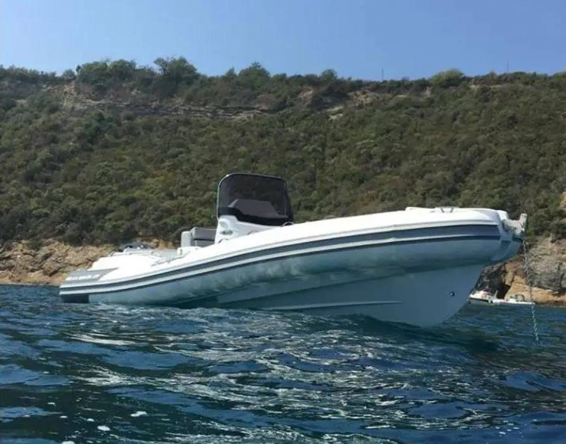 Location de bateaux à moteur semi-rgides à Bandol