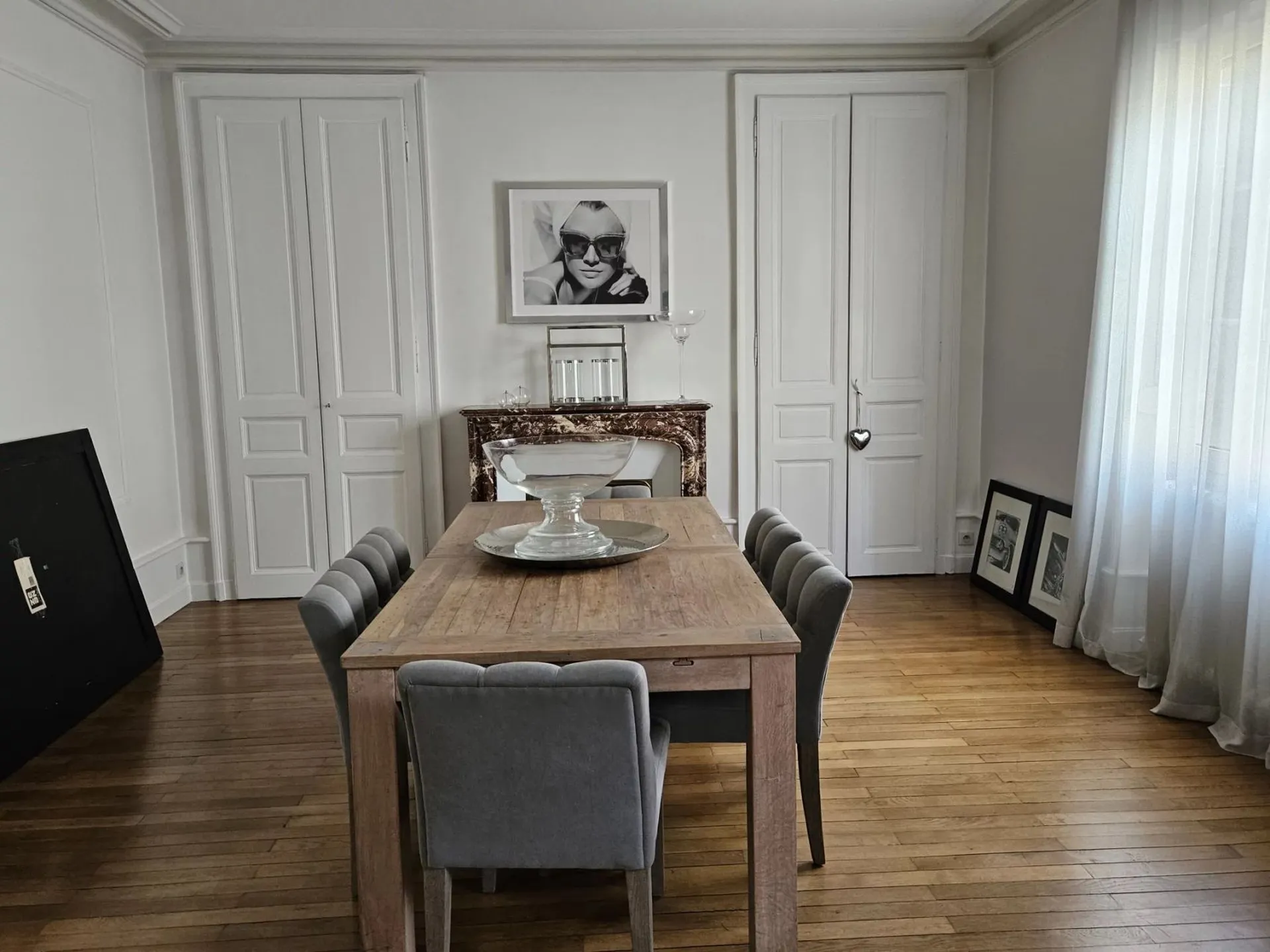 Garages avec ouverture motorisée pour cette maison à vendre au mans en centre ville