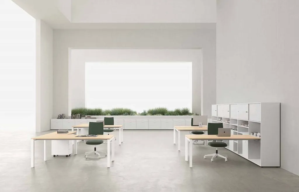 Bureaux avec pieds métal - ENTITY à Nîmes