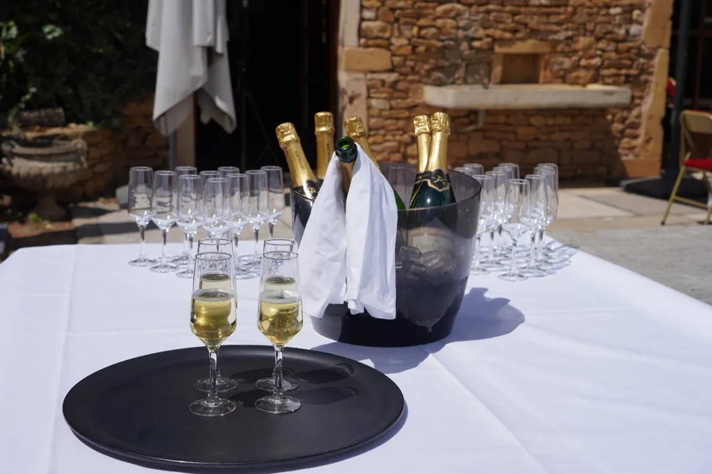 Champagne au buffet