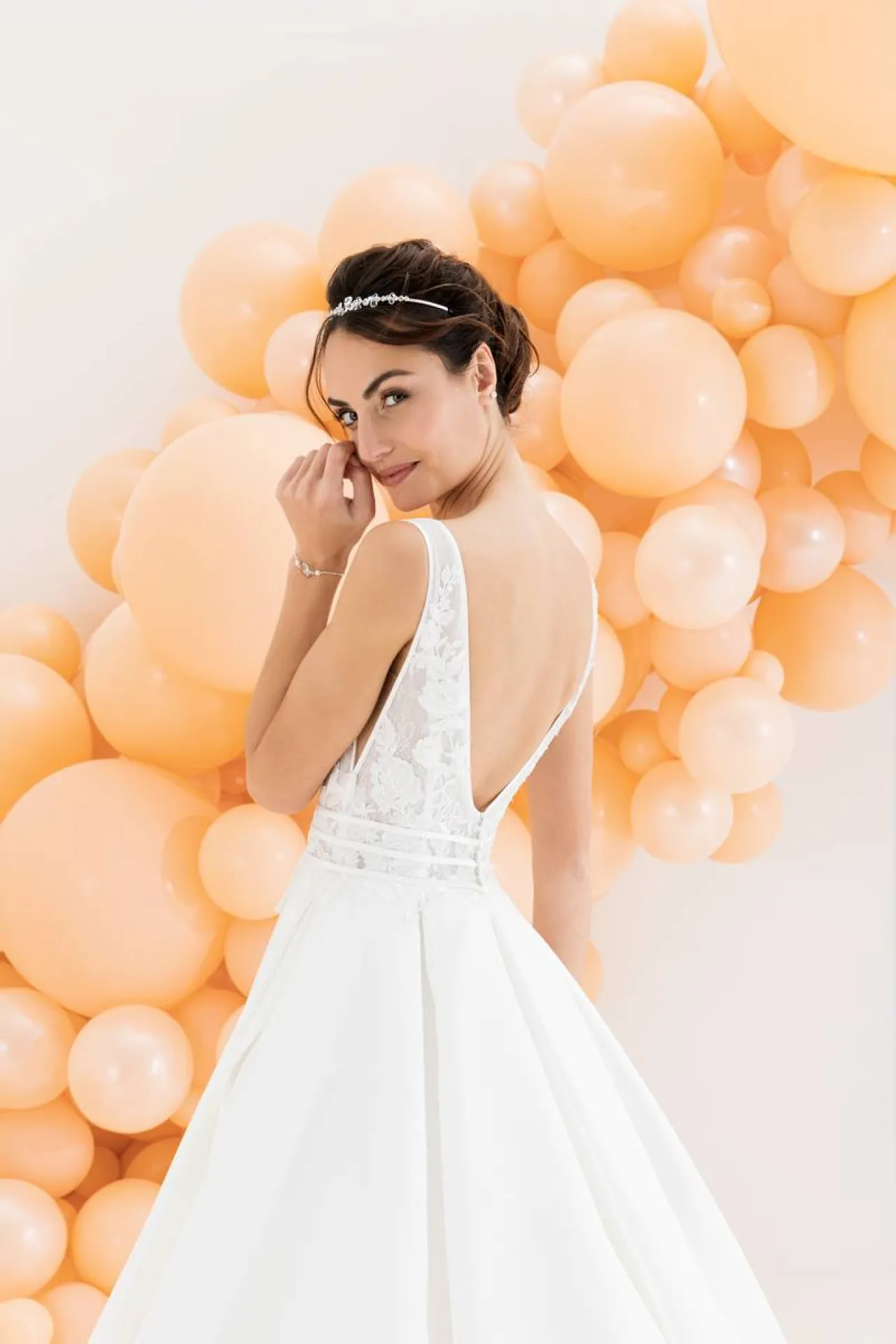 ROBE DE MARIEE VOLUMINEUSE A MARSEILLE PROCHE AIX EN PROVENCE