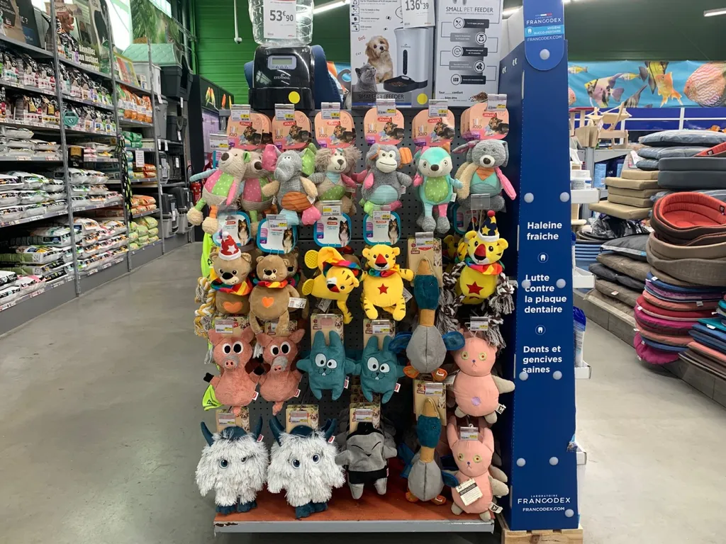 Magasin animalerie pour acheter des jouets pour chien et chat