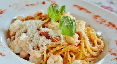 Où trouver un restaurant de cuisine traditionnelle italienne ?  Auriol près d'Aubagne 13000 Bouches du Rhône  LE 3 FARFALLE