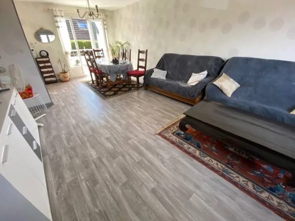 Recherche petite maison au calme proche elbeuf