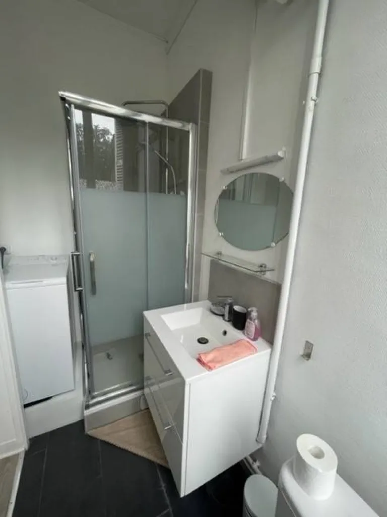 Situé au 21 rue Guy de Maupassant à Rouen