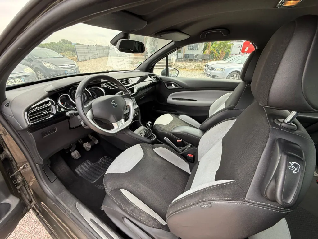 CITROËN DS3 1.2 VTI 82CV