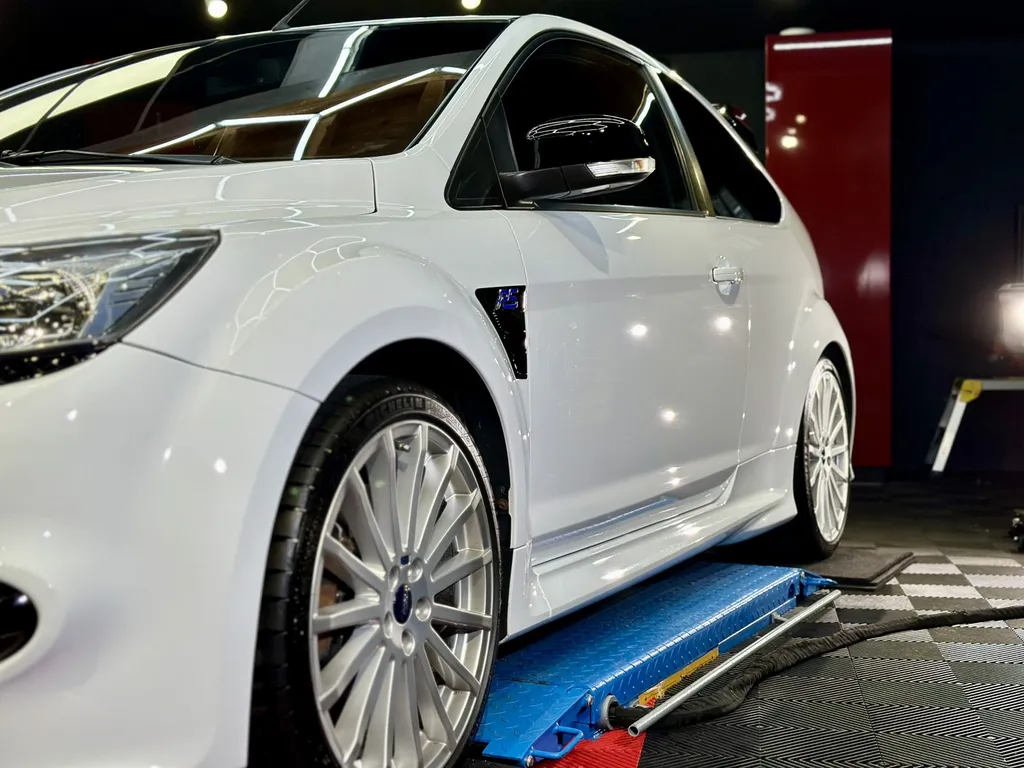 rénovation carrosserie lyon spécialiste du traitement céramique ouest lyonnais 