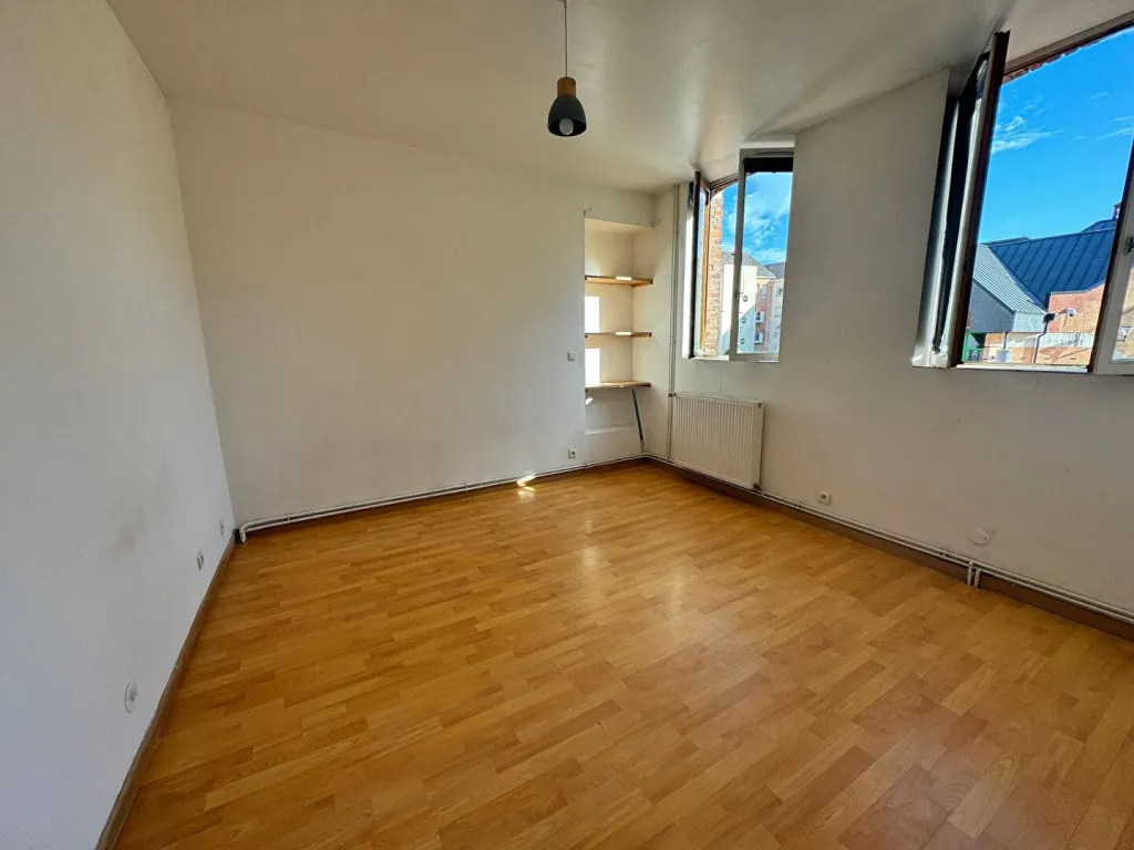 A SAISIR MAISON DE VILLE DE 60 M² HABITABLES SUR LA COMMUNE DE ELBEUF 76500