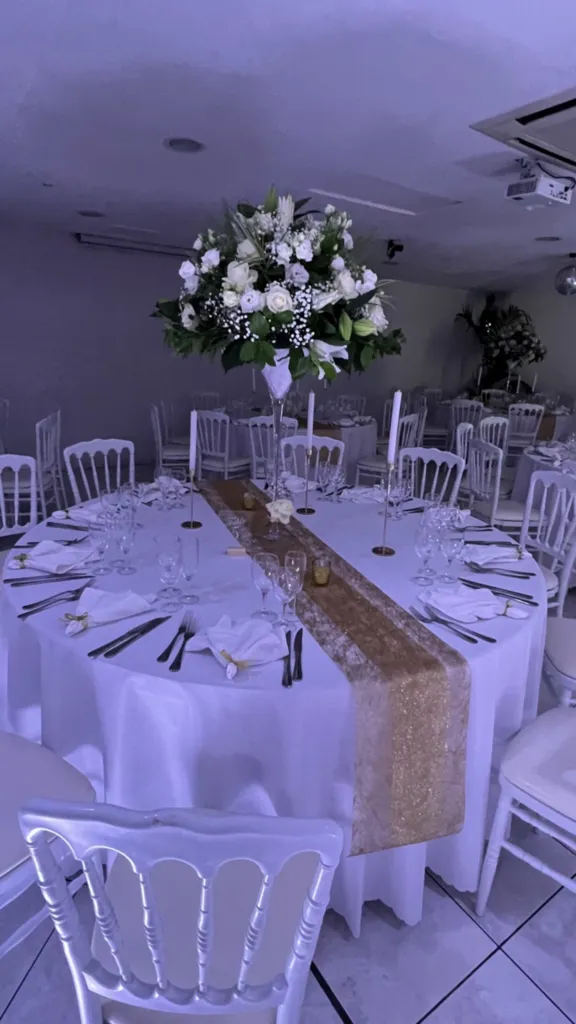 Organisation du mariage de Charlotte et Matthieu de Martigues sur le thème Or et Blanc