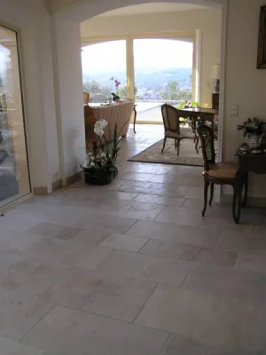 Pierre naturelle adaptée pour carrelage extérieur et intérieur, Pierre de Dordogne Montagnac d'Auberoche (gisement Limeyrat) livraison PACA 06