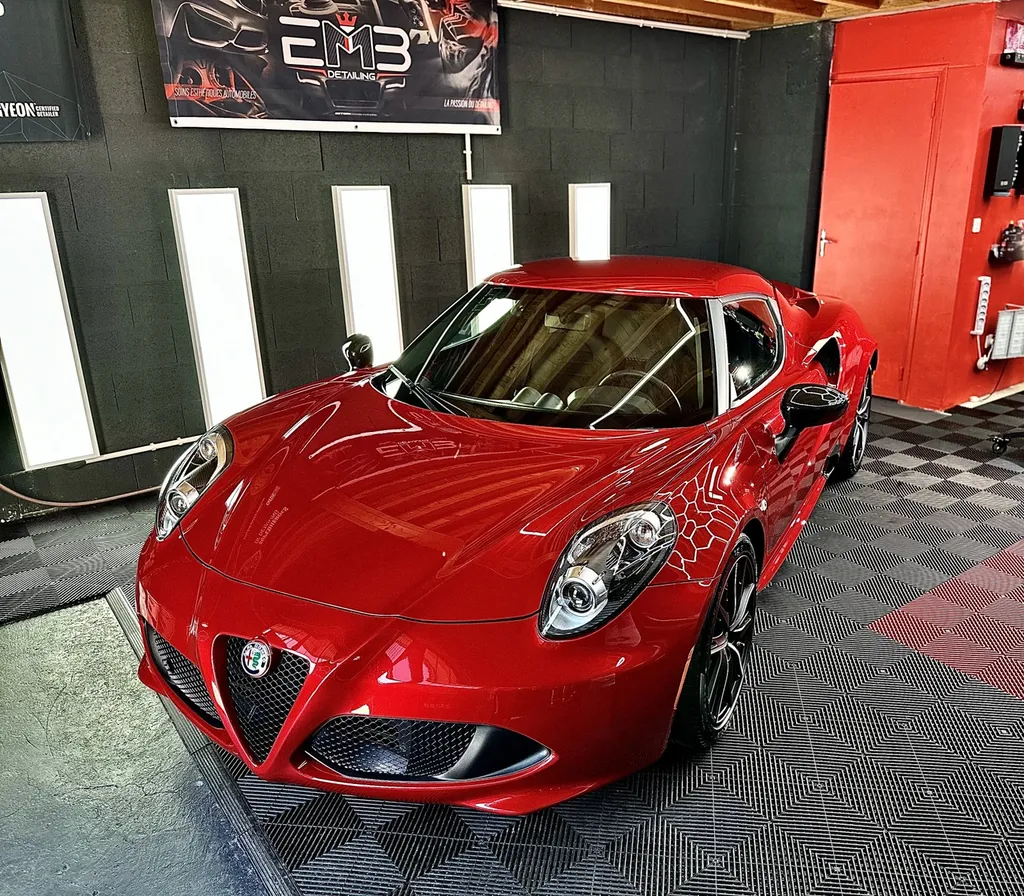 Film de protection carrosserie PPF Lyon DETAILING ouest lyonnais Alfa Roméo 4C