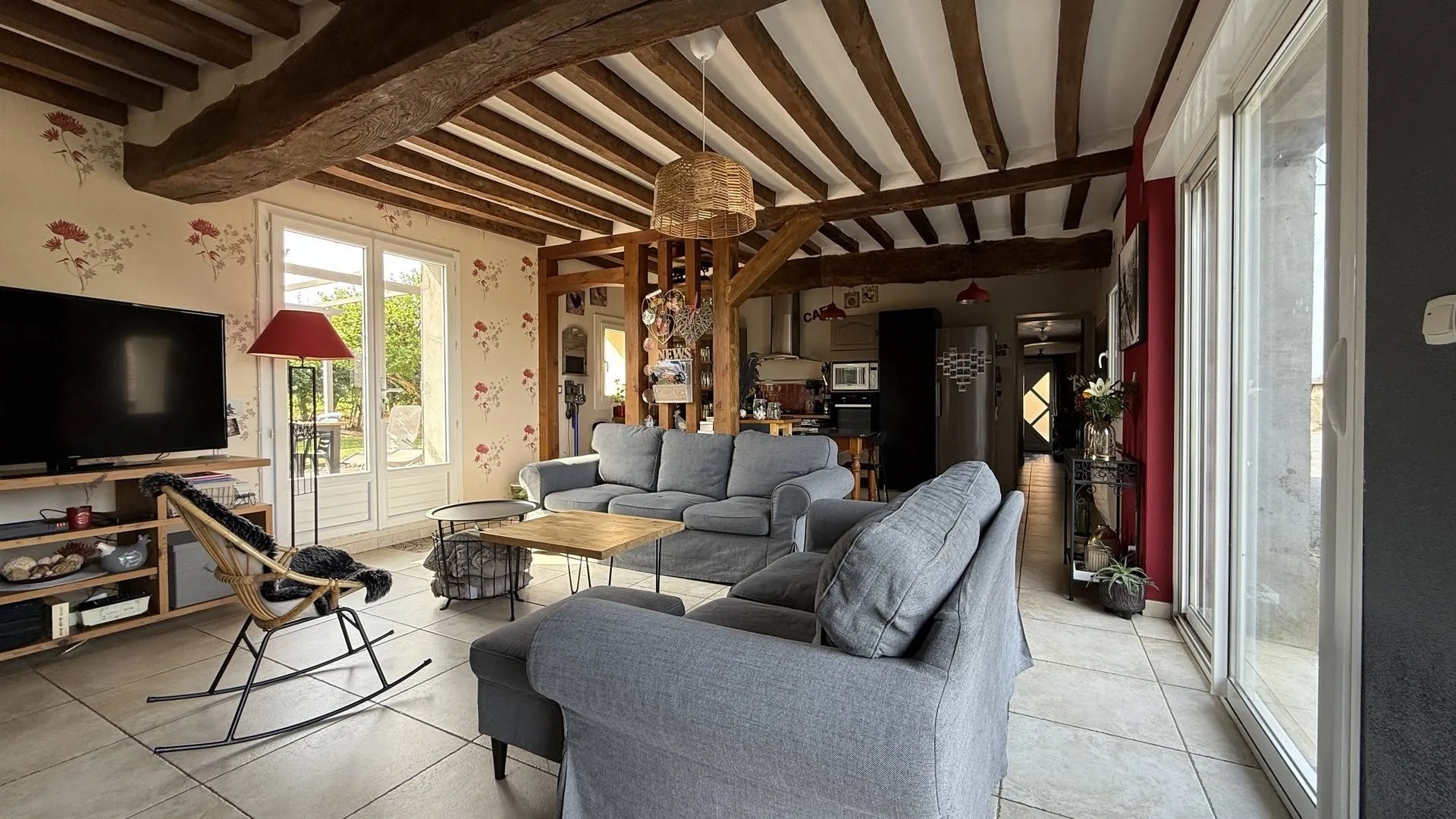 Maison avec 205 m² habitables sur terrain de 4 700 m² – Un cadre champêtre, sans vis-à-vis, à 5 min de Neufchâtel-en-Bray.