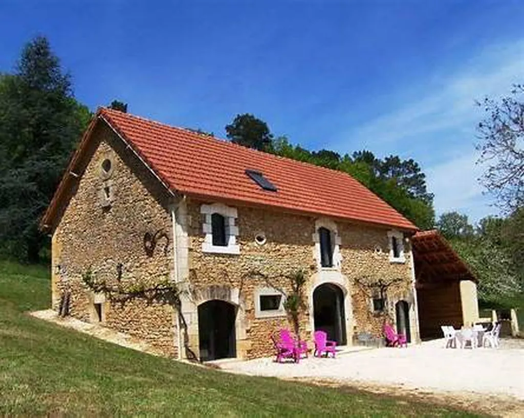 Assurance emprunteur à Sarlat : protéger sa maison, sa famille et son crédit, simplement