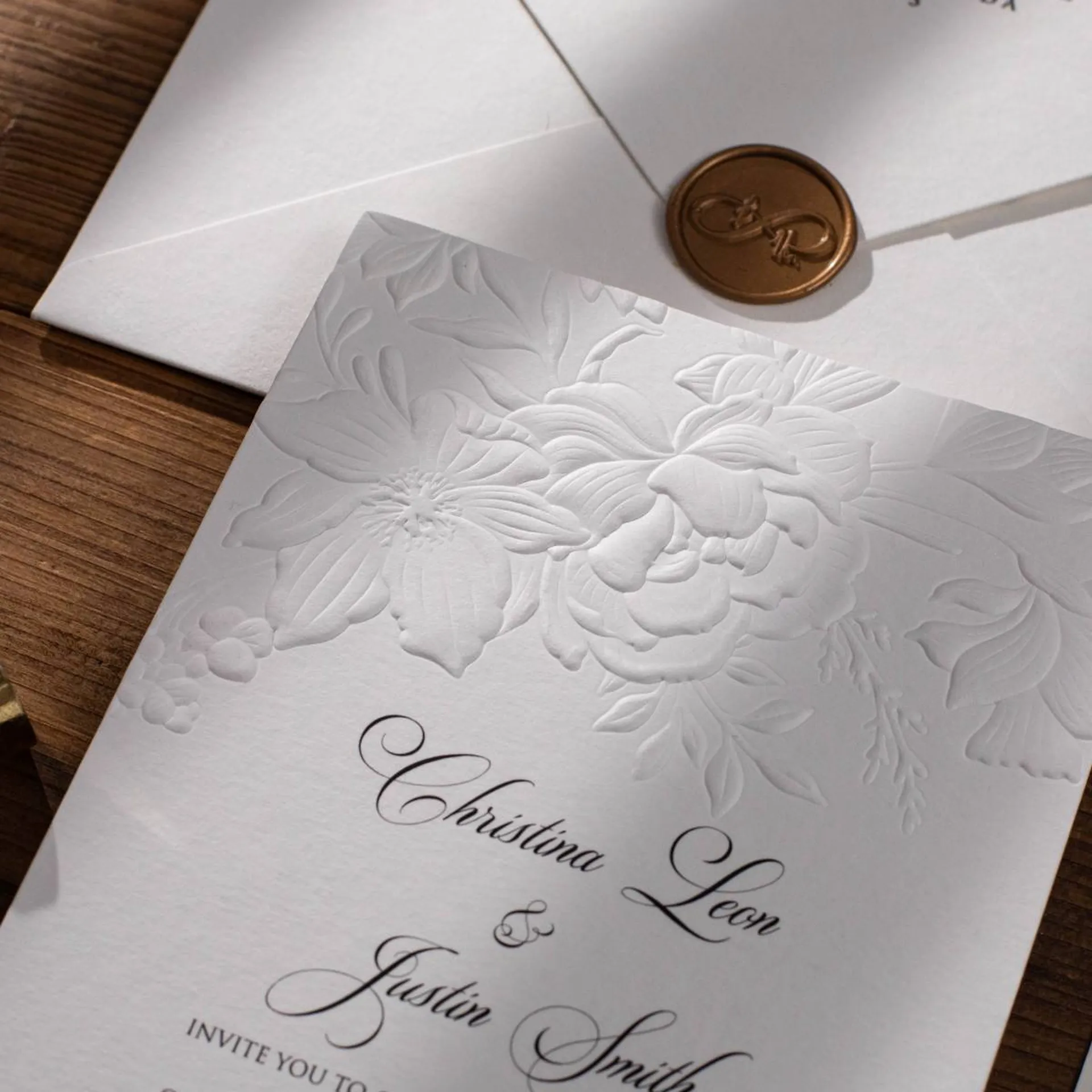 graphiste faire part gaufrage haut de gamme mariage en provence
