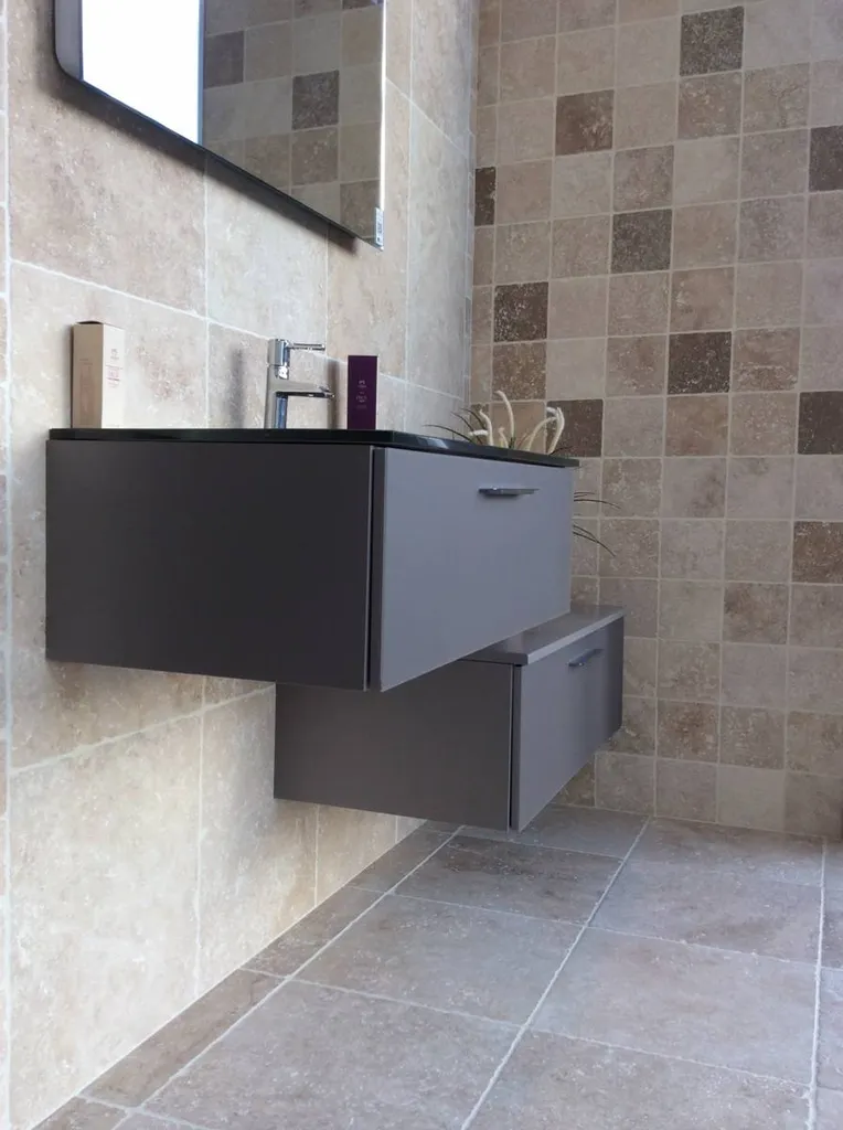 salle de bain travertin pierre naturelle